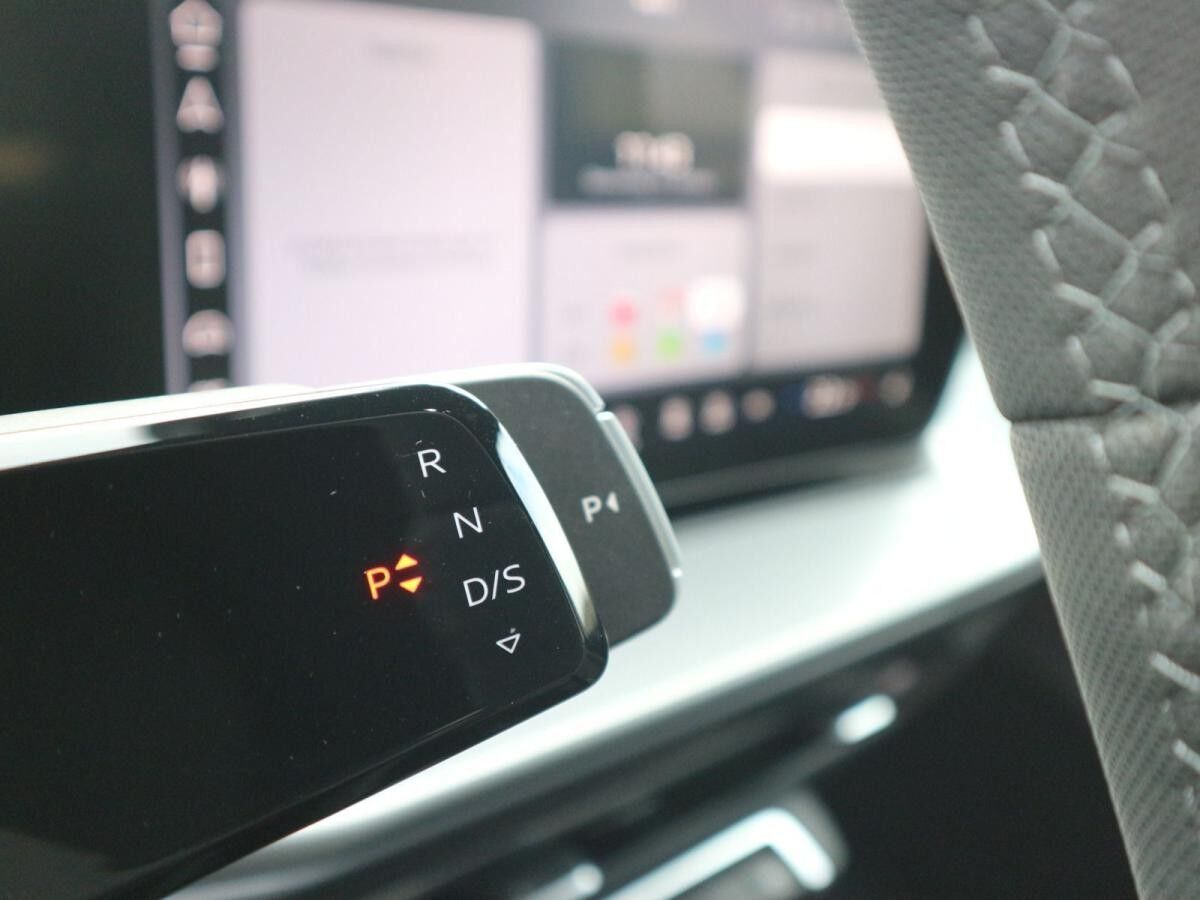 Audi Q3 SUV TFSI quattro S line*PANO*DIGI MATRIX*