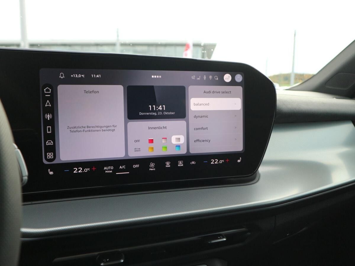 Audi Q3 SUV TFSI quattro S line*PANO*DIGI MATRIX*