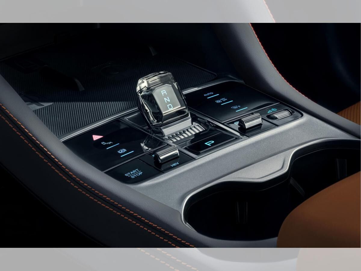 BYD Seal U DM-i - Design AWD (BLACK FRIDAY)