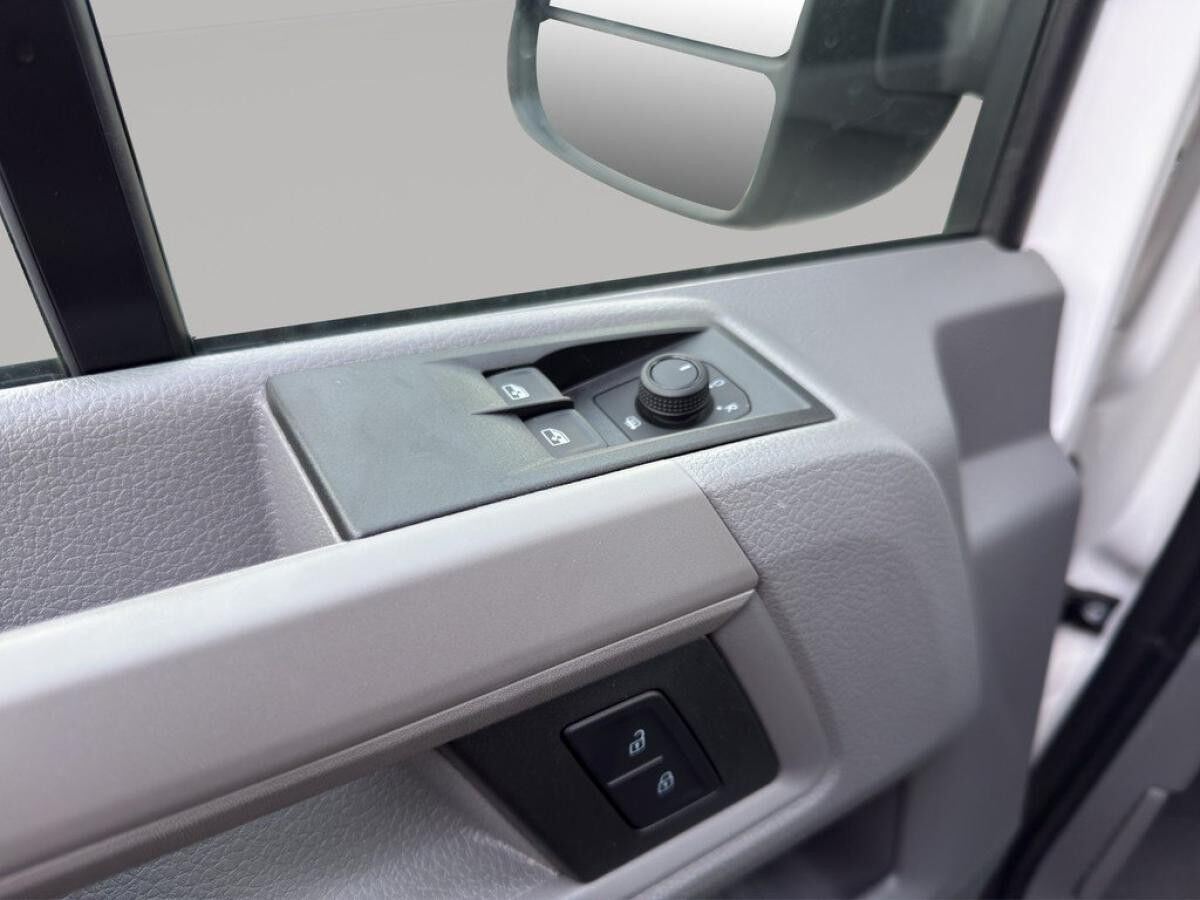 Volkswagen Crafter 35 Kasten Hochdach 2.0 l Fronta