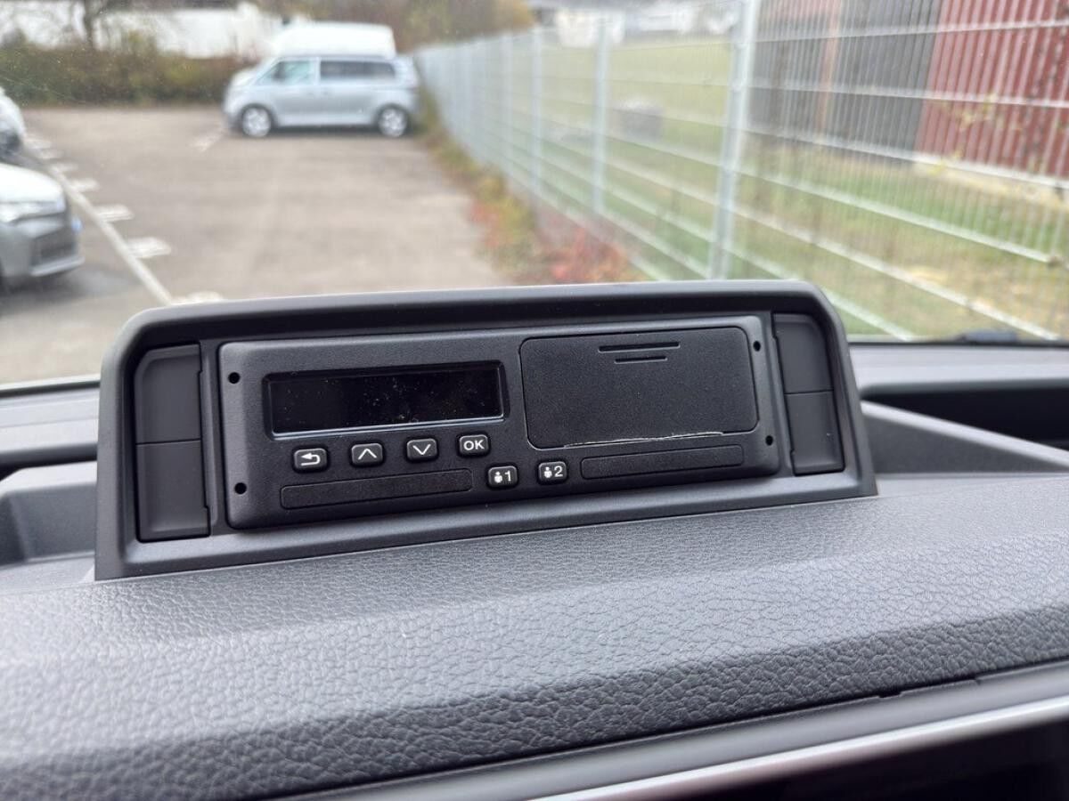 Volkswagen Crafter 35 Kasten Hochdach 2.0 l Fronta