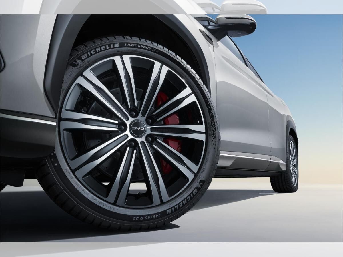 BYD SEALION 7 Excellence AWD