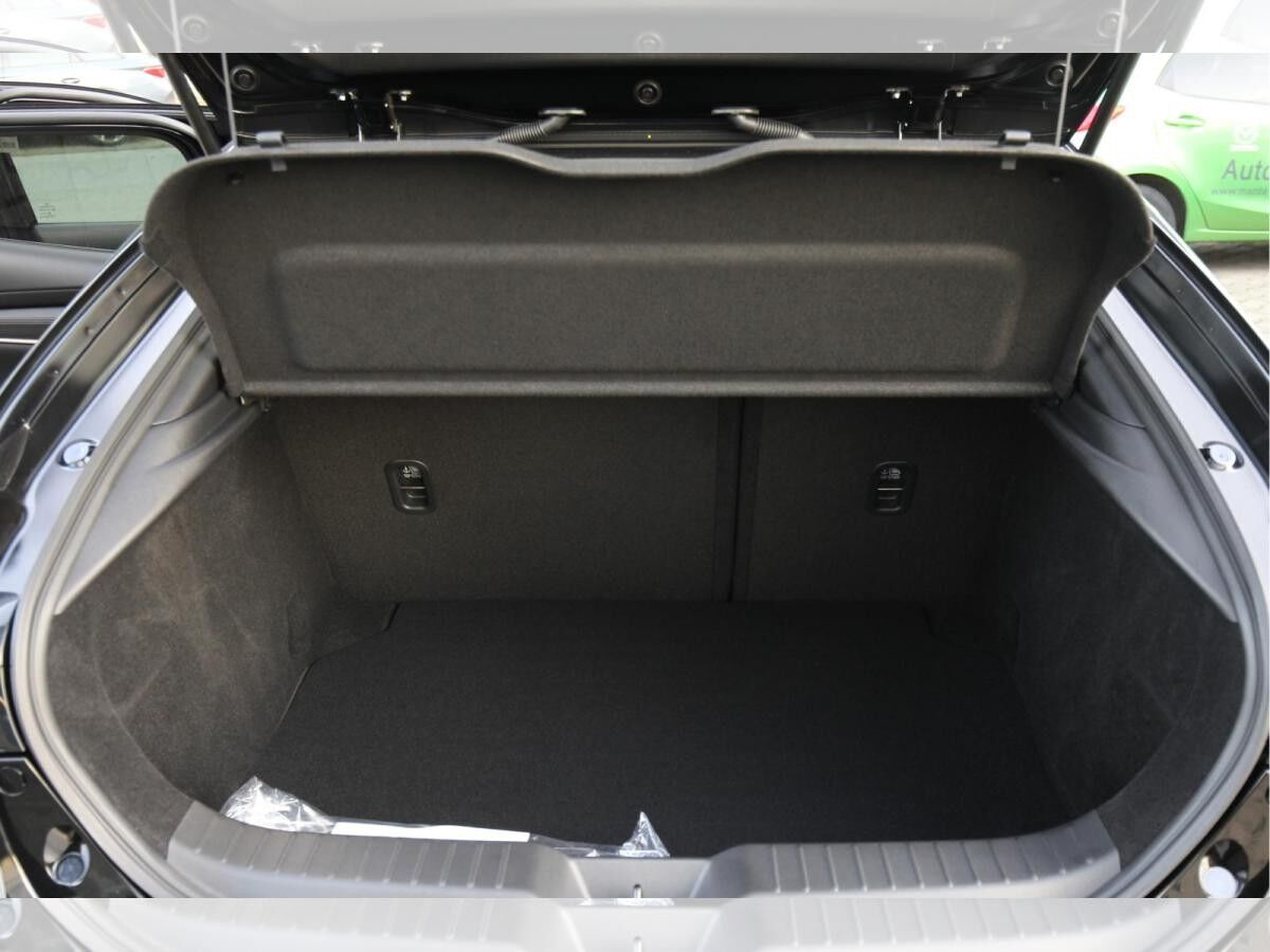 Mazda 3 2.5 eSKYACTIV G 140ps Aut. EXCLUSIVE-Line