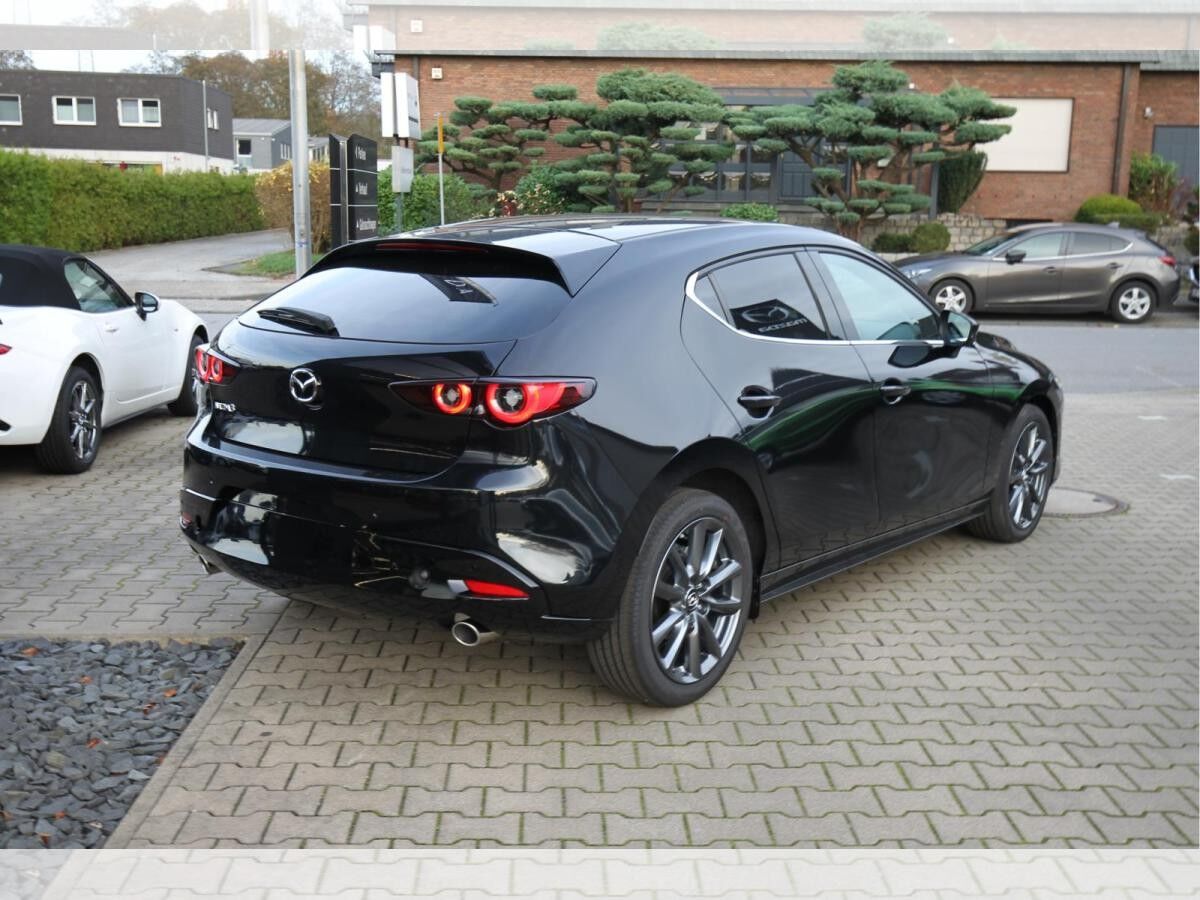 Mazda 3 2.5 eSKYACTIV G 140ps Aut. EXCLUSIVE-Line