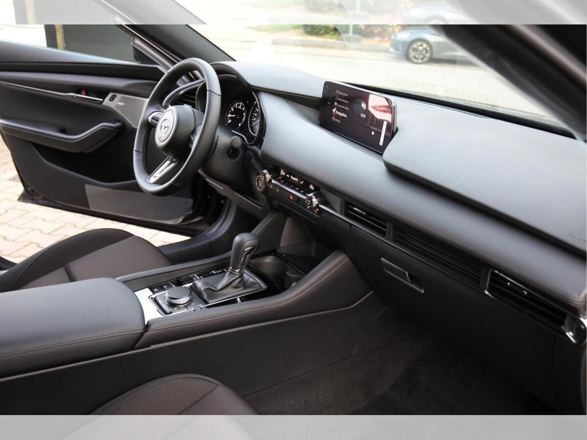 Mazda 3 2.5 eSKYACTIV G 140ps Automatik EXCLUSIVE-Line