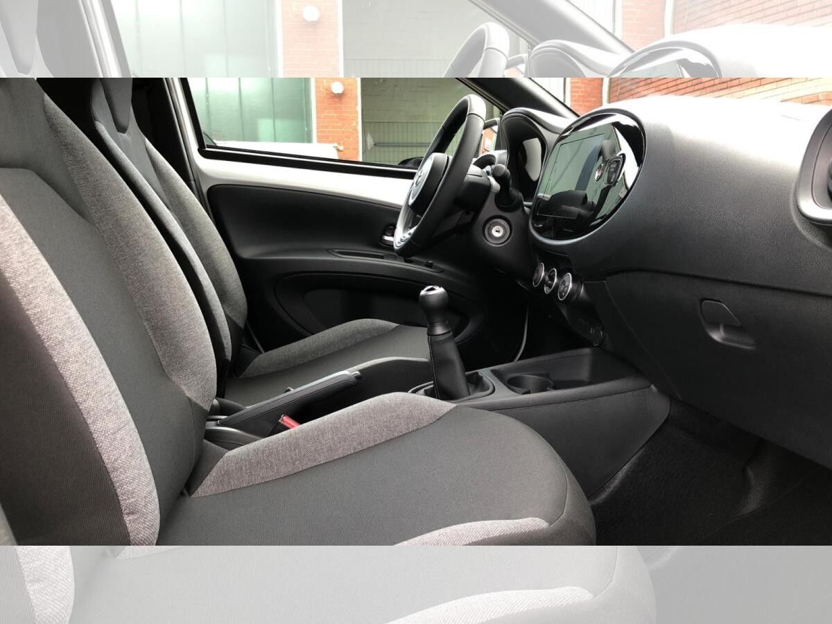 Toyota Aygo X Business Edition*ACC*DAB*SHZ*CAM*Spurhalteass.