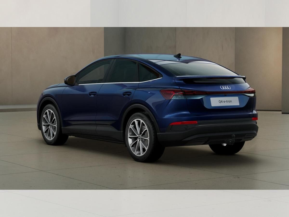 Audi Q4 e-tron Sportback 35, AHK, Matrix-LED, 20 Zoll, 8-Fach bereift