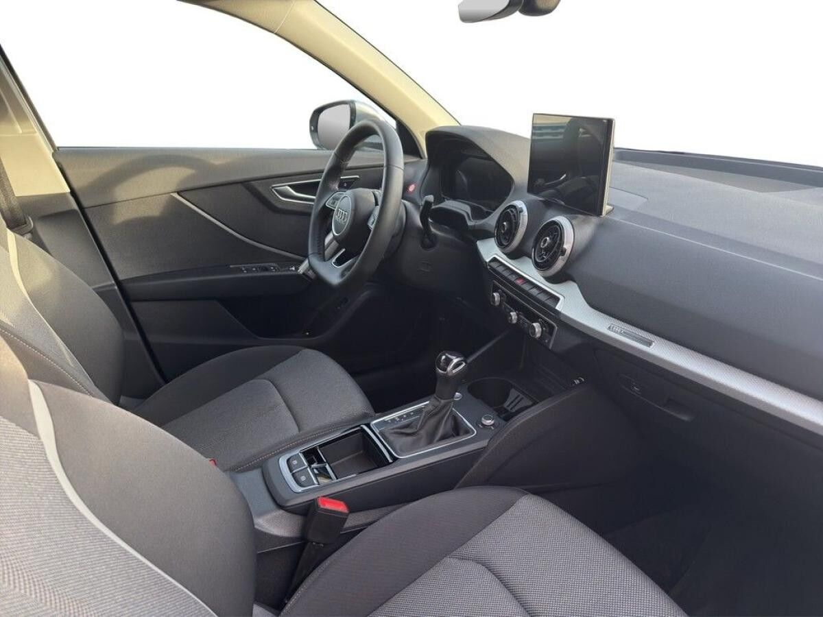 Audi Q2 advanced 35 TFSI S tronic *AHK*MATRIX*VIRTUAL*NAVI*TEMP*PDC*KAMERA*HECKKL.EL*SHZ*18"