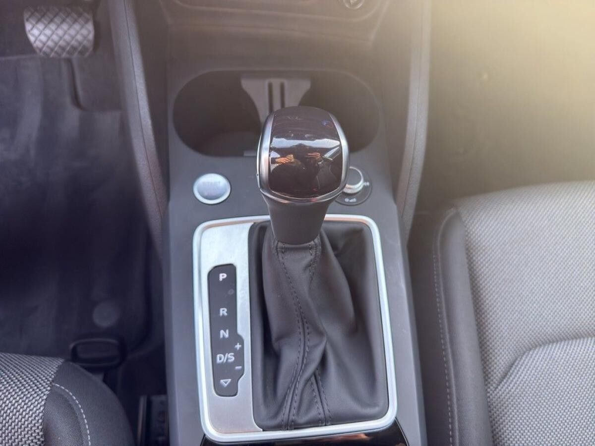 Audi Q2 advanced 35 TFSI S tronic *AHK*MATRIX*VIRTUAL*NAVI*TEMP*PDC*KAMERA*HECKKL.EL*SHZ*18"