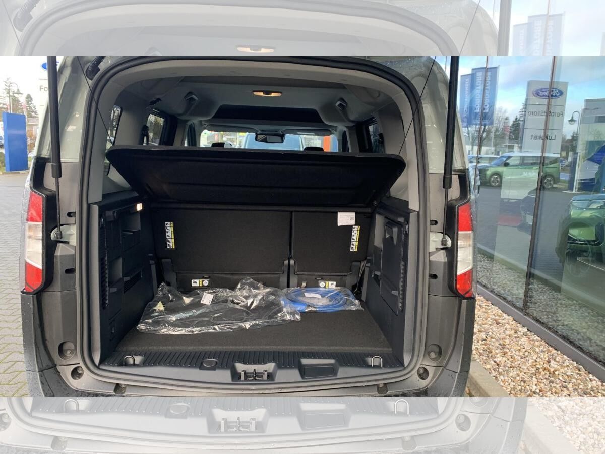 Ford Tourneo Courier Elektromotor 100 kW Titanium