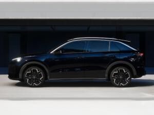 Volkswagen T-Roc R-Line 1.5 eTSI 150 PS DSG *MATRIX*AHK*EASY OPEN*IQ.DRIVE*NAV*WKR*GARANTIE*50.140 €