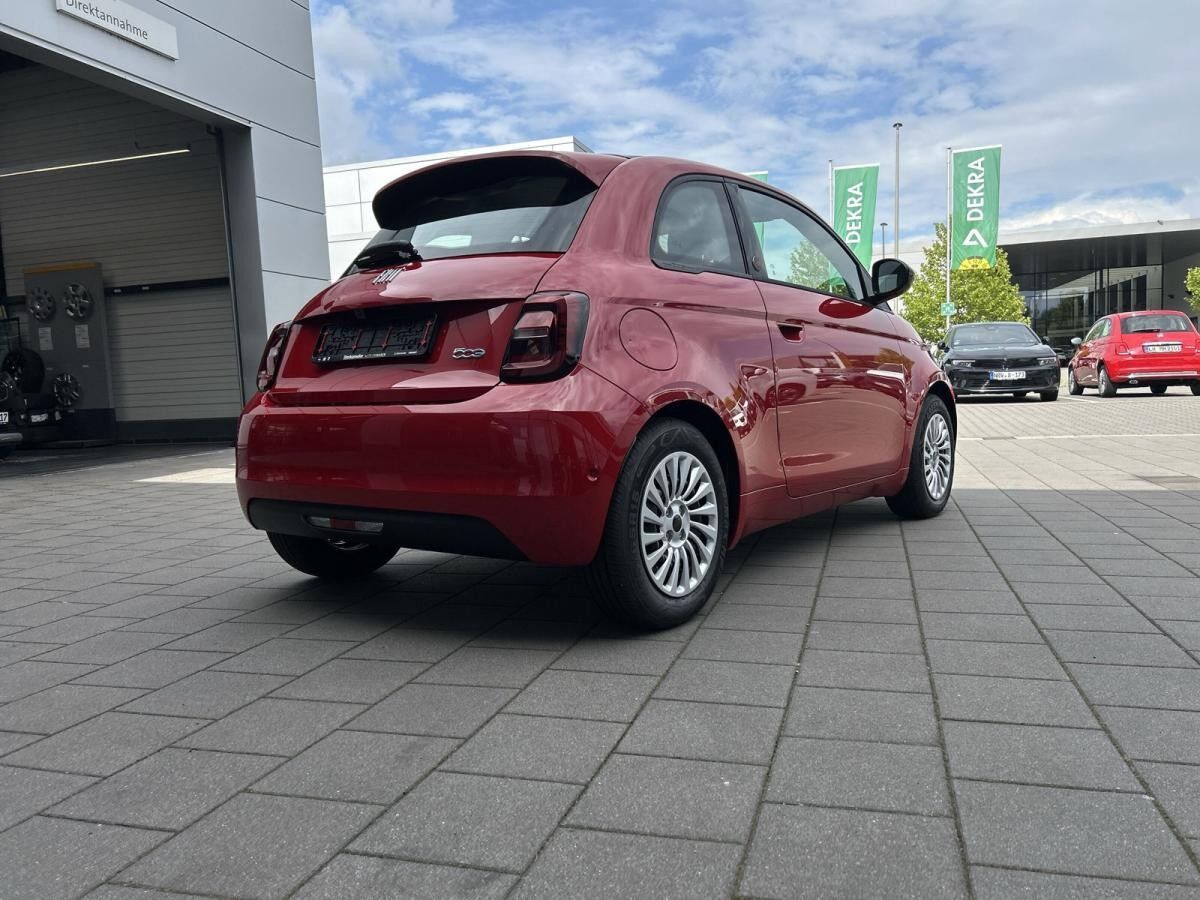 Fiat 500e GEWERBE ! RED 23,8kwh 🌟  360° Parksensoren/ Kamera / Sitzheizung🌟