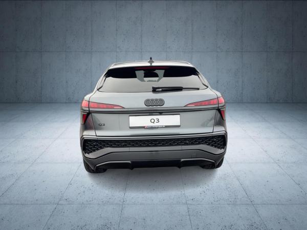 Audi Q3 Sportback TFSI S tr. LED 20 AHK FLA ACC Keyle