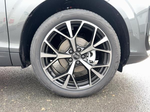 Audi Q3 Sportback TFSI S tr. LED 20 AHK FLA ACC Keyle