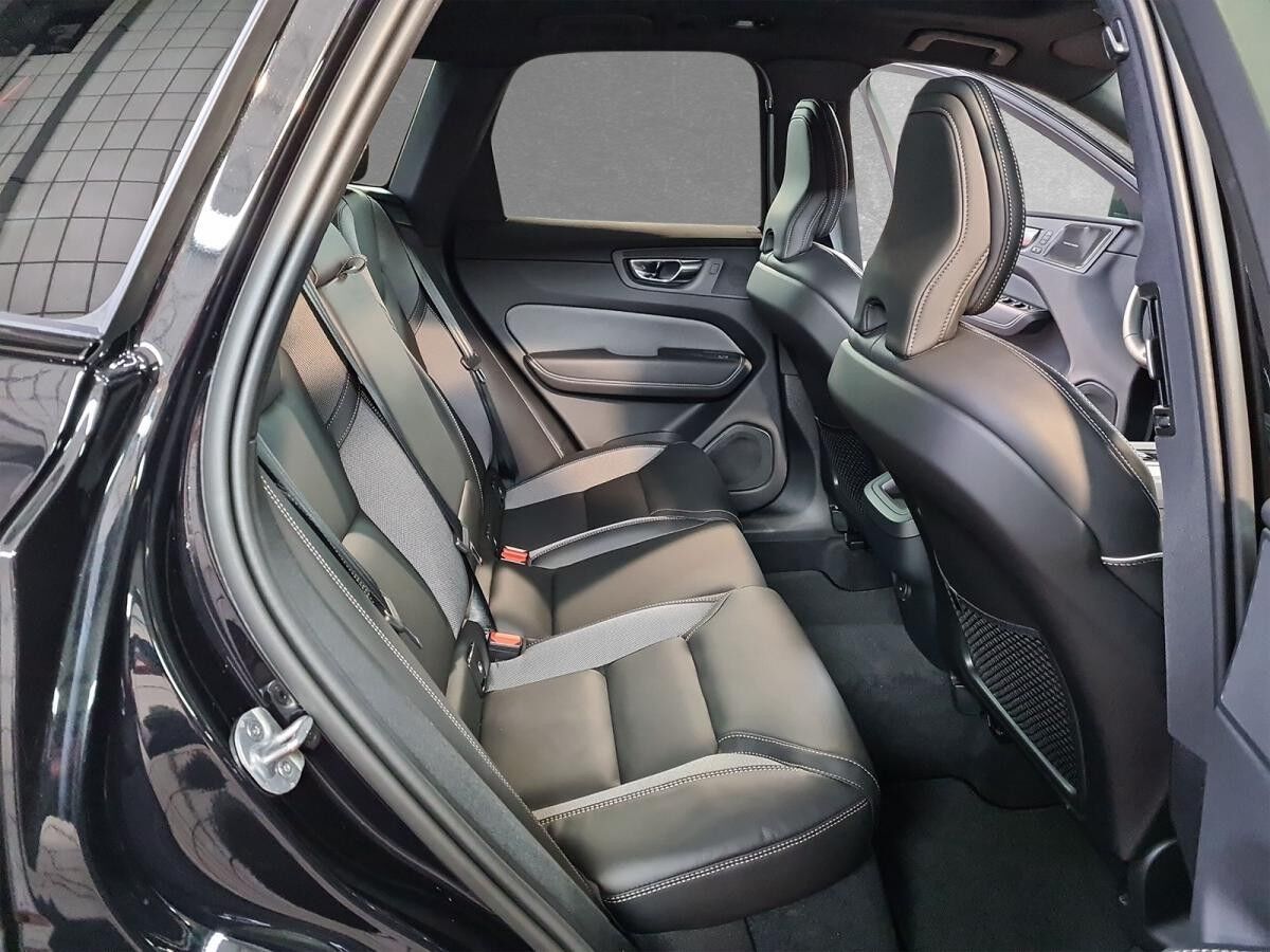 Volvo XC60 T6 Black Edition | AHK | SOFORT VERFÜGBAR!!