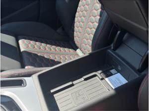 Audi RS4 RS 4 Avant quattro AHK*290km/h*Sportabgas*Pano