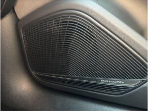 Audi RS4 RS 4 Avant quattro AHK*290km/h*Sportabgas*Pano