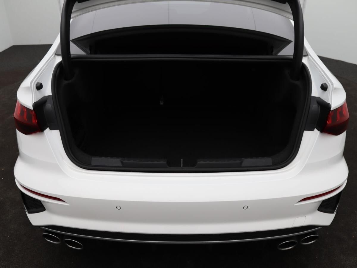 Audi S3 Limousine TFSI S-tronic / ParkAssi, LED, RFK