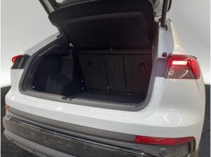 Audi Q4 e-tron 45 edition S line Matrix Pano AHK Navi