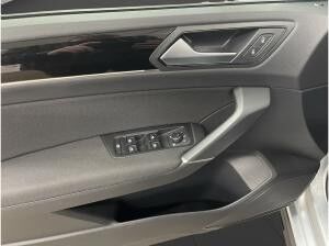 Volkswagen Touran 1.5 TSI R-Line LED LM 17" Navi PDC+RFK ACC