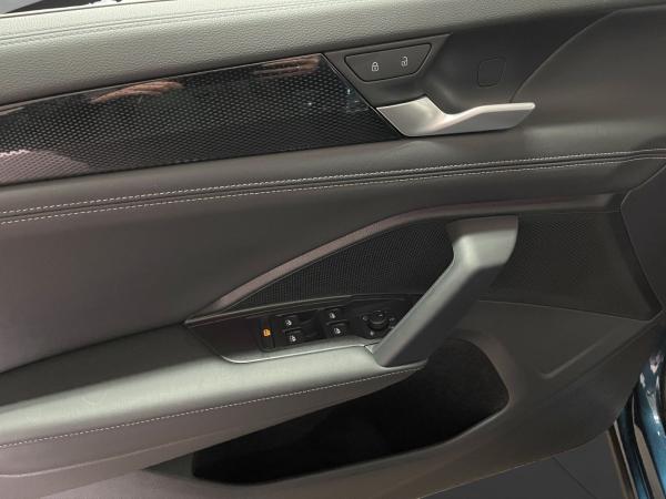 Volkswagen Tayron 2.0 TDI 4M Life 7-Sitzer AHK Matrix LM 18" Navi ACC