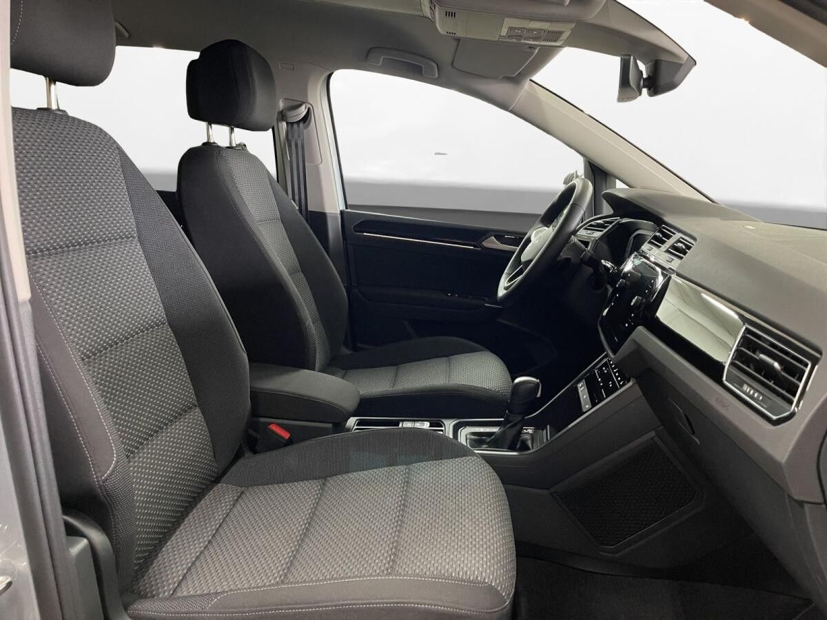 Volkswagen Touran 1.5 TSI R-Line LED LM 17" Navi PDC+RFK ACC