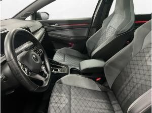 Volkswagen Golf VIII Variant 1.5 eTSI R-Line AHK Pano Matrix LM 18" Navi RFK ACC