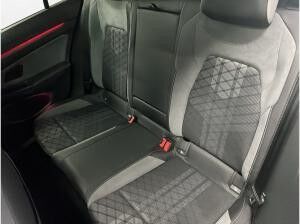 Volkswagen Golf VIII Variant 1.5 eTSI R-Line AHK Pano Matrix LM 18" Navi RFK ACC