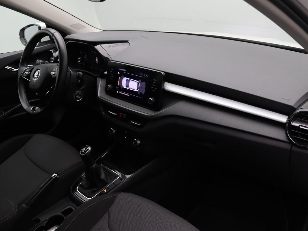 Skoda Fabia Style 1.0 TSI / LED, ACC, Navi, PDC, SHZ