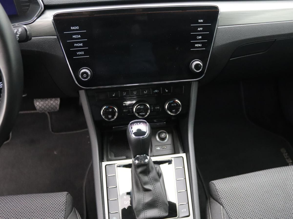 Skoda Superb Combi Style 2.0 TDI DSG/Matrix, ACC, Navi