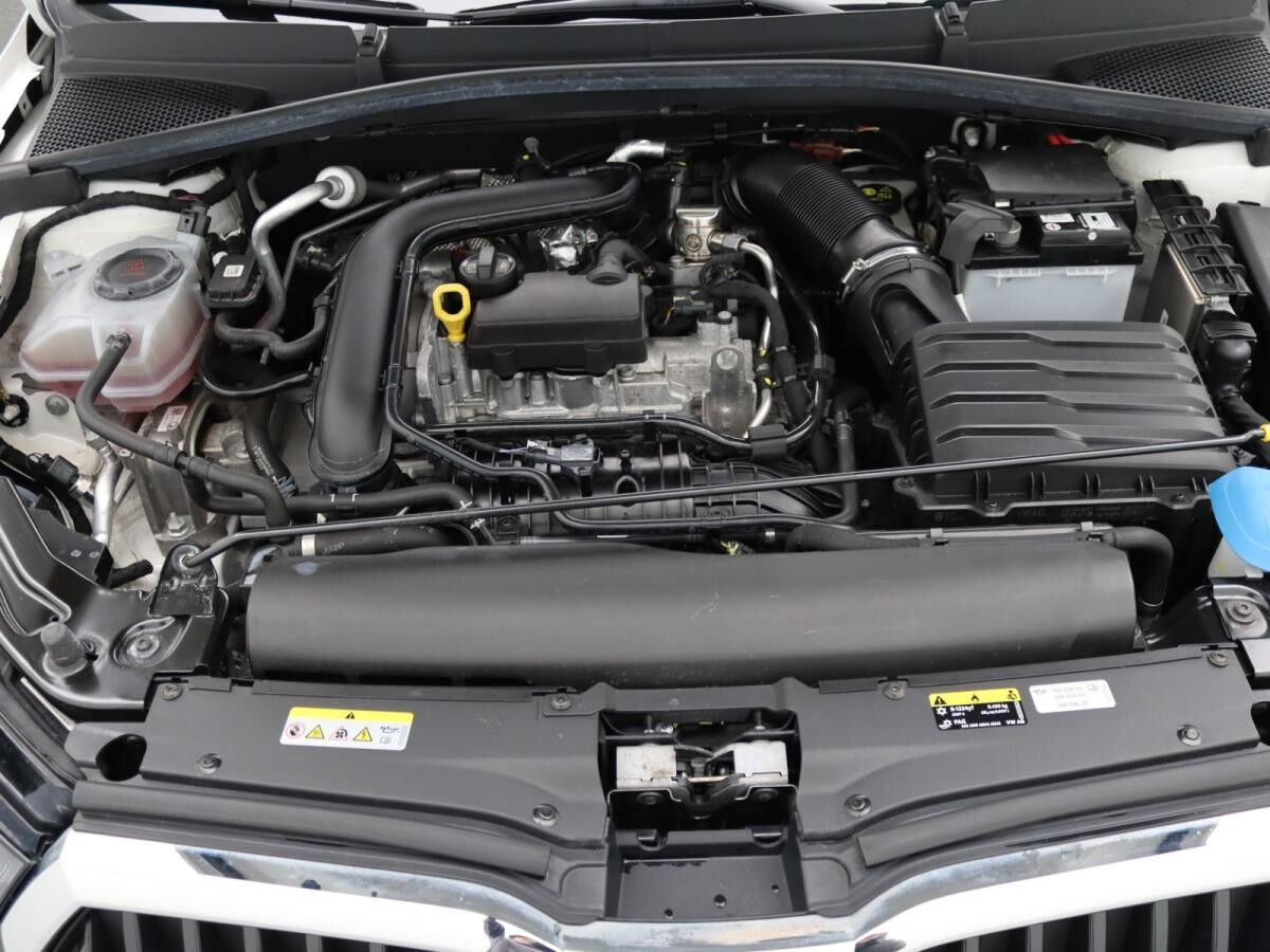 Skoda Fabia Style 1.0 TSI / LED, ACC, Navi, PDC, SHZ