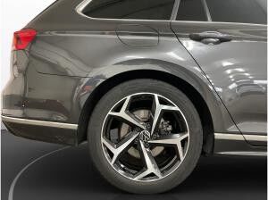 Volkswagen Passat Variant 2.0 TDI R-Line Pano LED LM 18" Navi RFK ACC