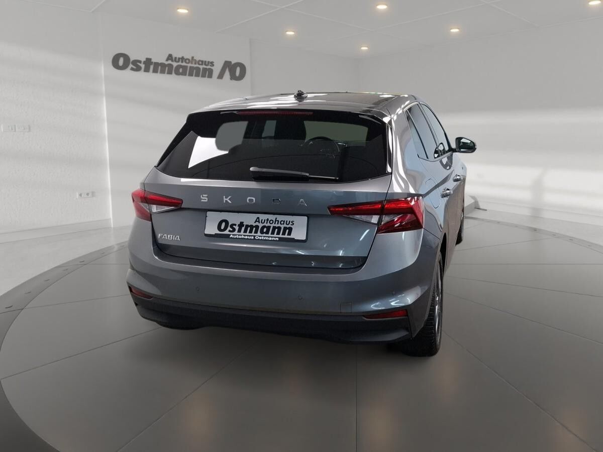 Skoda Fabia 1.0 TSI RFK LED Navi KeyLess PDC