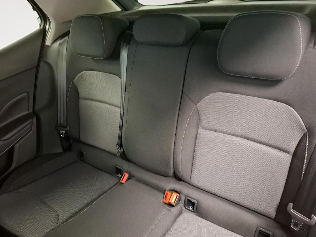 Skoda Fabia 1.0 TSI RFK LED Navi KeyLess PDC