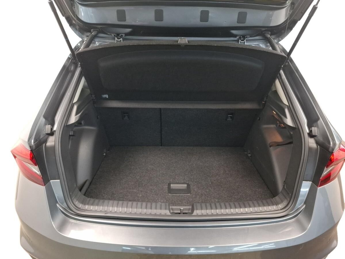 Skoda Fabia 1.0 TSI RFK LED Navi KeyLess PDC