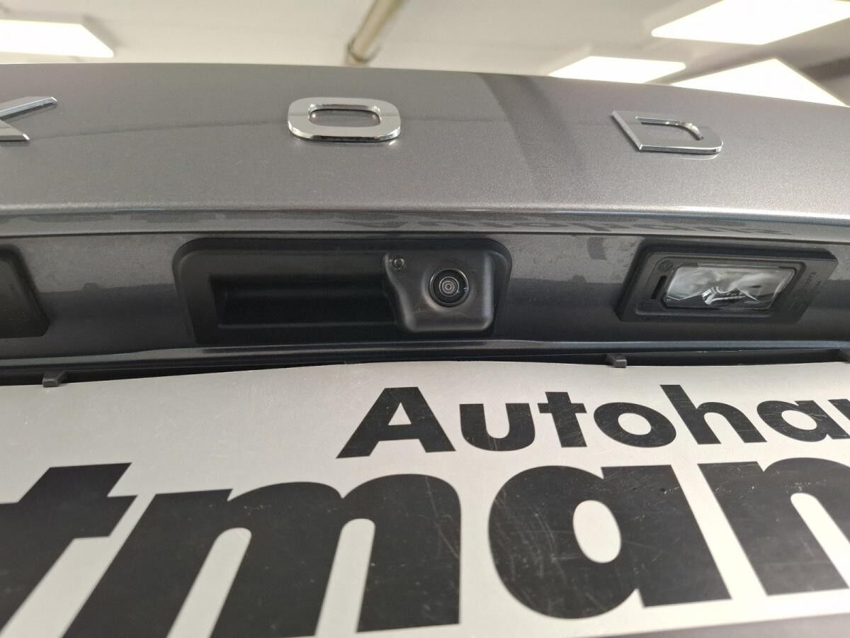 Skoda Fabia 1.0 TSI RFK LED Navi KeyLess PDC