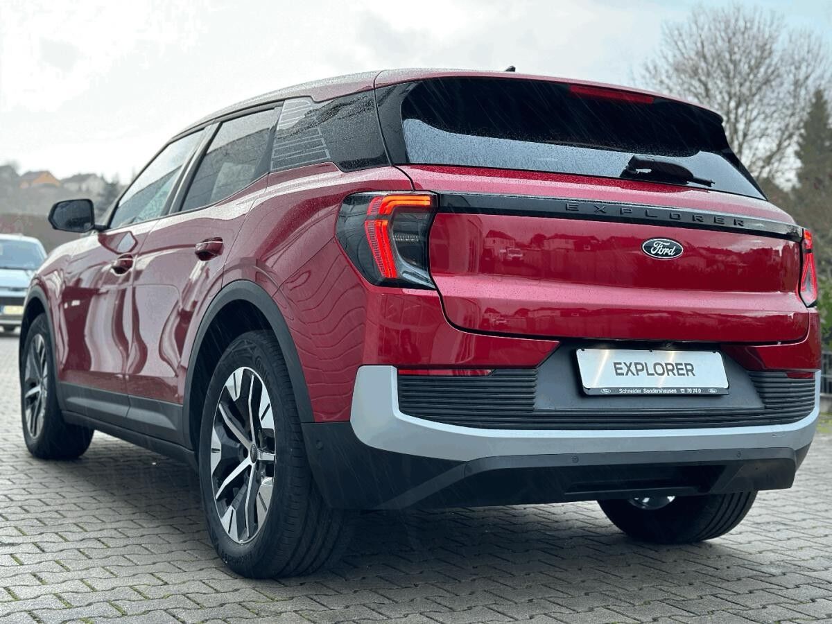 Ford Explorer Extended Range 77kWh RWD