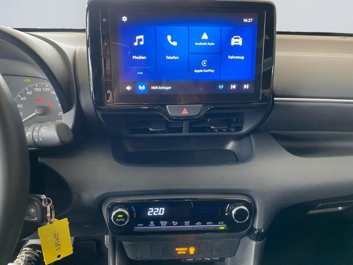 Toyota Yaris 🔥1.5 – COMFORT – CARPLAY – KAMERA - SONDERAKTION🔥