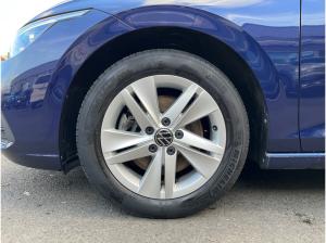 Volkswagen Golf Life 1.5 TSI / Standh., LED, ACC, Navi, AHK