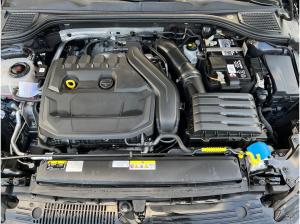 Volkswagen Golf Life 1.5 TSI / Standh., LED, ACC, Navi, AHK