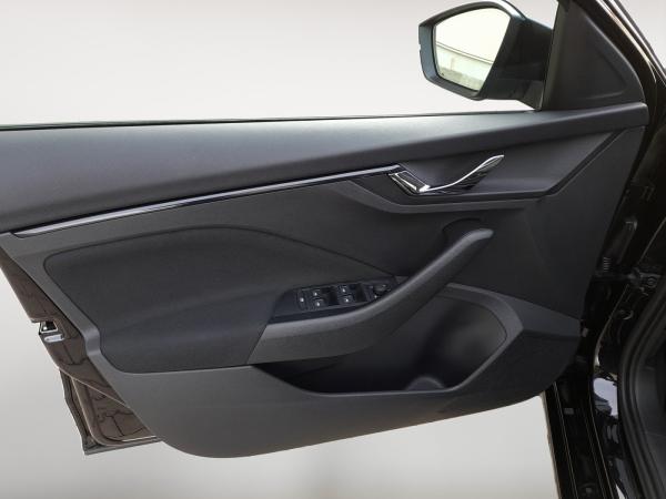 Skoda Scala 1.0 TSI Selection PDC RFK SHZ CarPlay