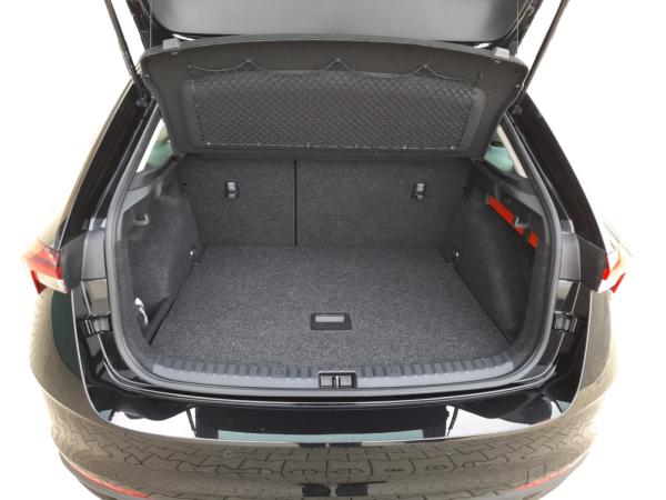 Skoda Scala 1.0 TSI Selection PDC RFK SHZ CarPlay