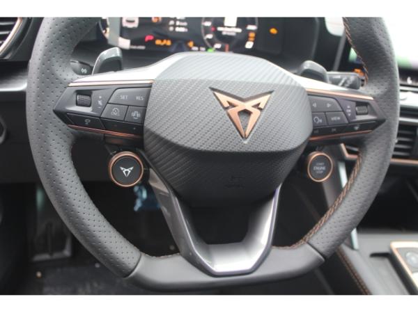 Cupra Terramar 1.5 TSI DSG e-Hybrid VZ AHK HUD MATRIX KAMERA ACC EL.SITZ 20