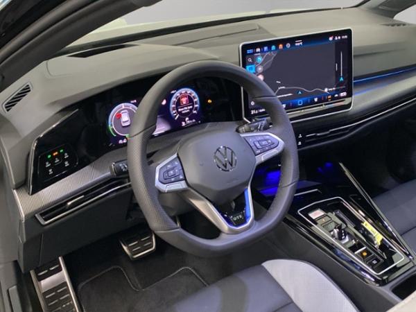 Volkswagen Golf VIII GTE 1.5 eHybrid OPF DSG KLIMA LED NAVI