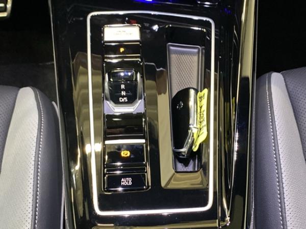 Volkswagen Golf VIII GTE 1.5 eHybrid OPF DSG KLIMA LED NAVI