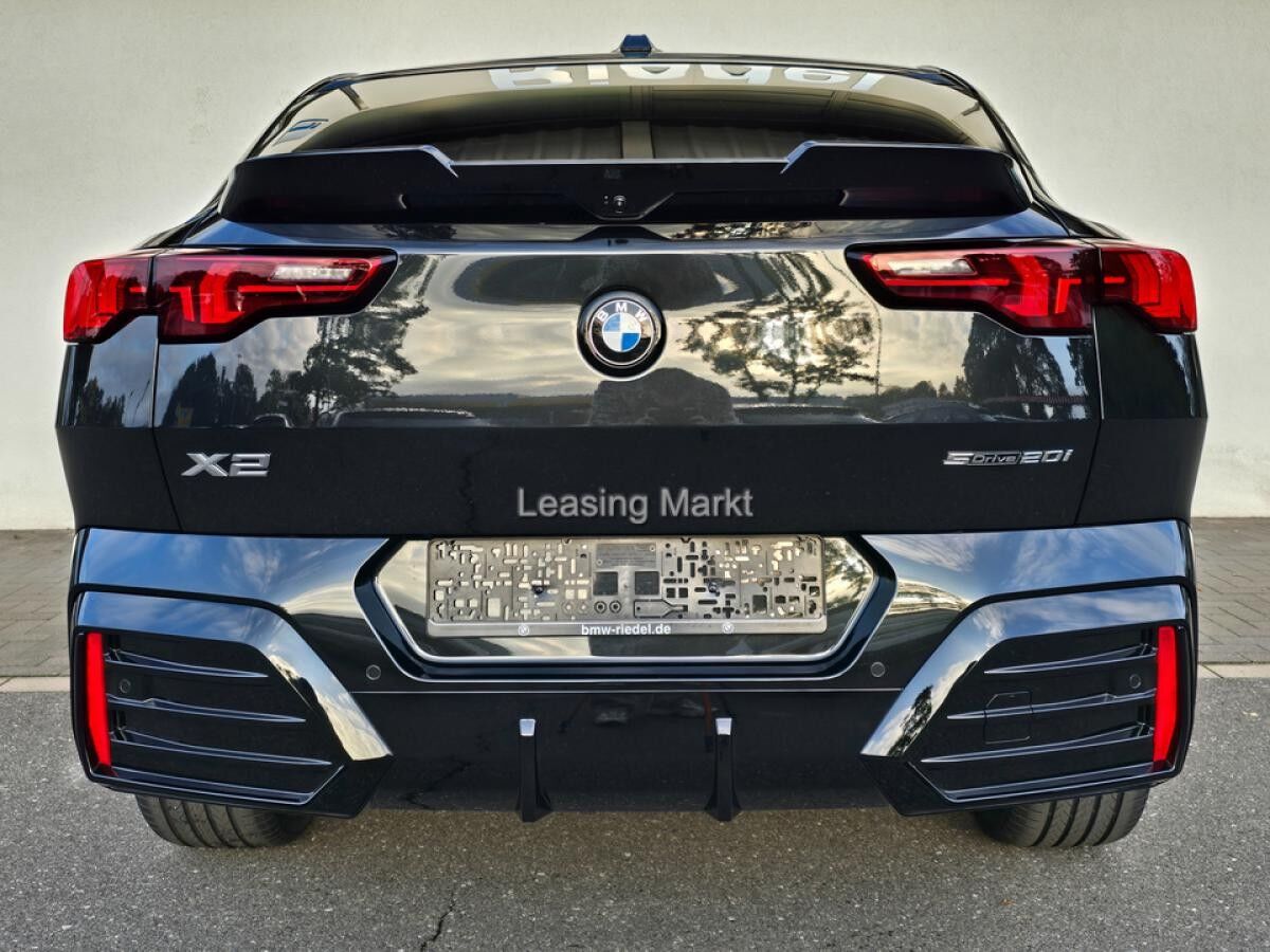 BMW X2 sDrive20i Steptronic DCT Navi DSG Tempom.aktiv Bluetooth PDC