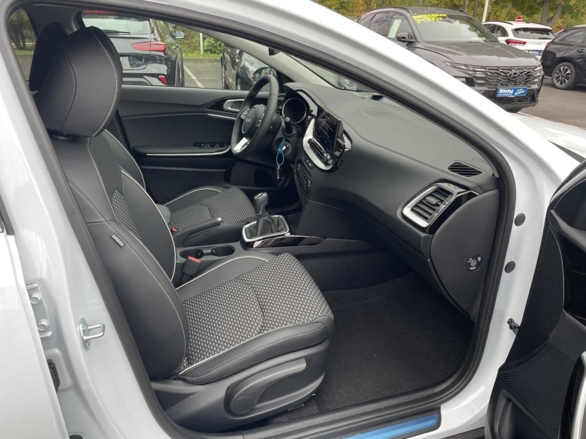 Kia XCeed Xceed MJ 25 1.5 T-GDI Navi LED PDC v+h Kamera