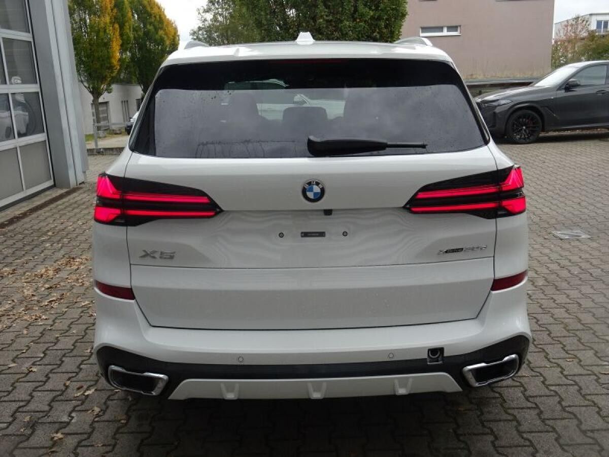 BMW X5 xDrive30d ab Lager !
