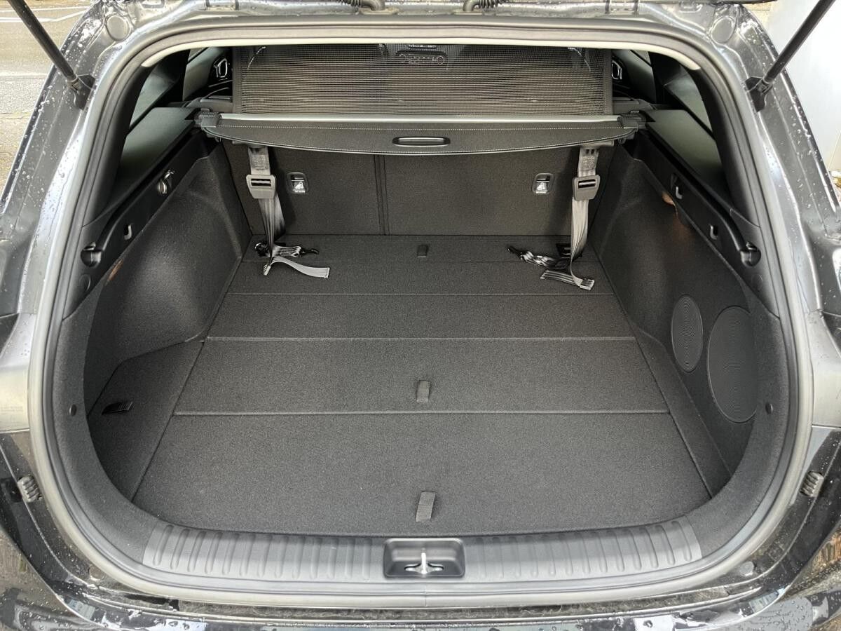 Kia Ceed SW 1.5 T-GDI Ultimate Edition Sportswagon, Style Paket