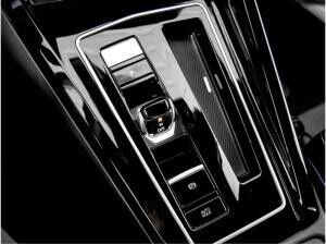 Volkswagen Golf 1.5 R-LINE DSG BLACKSTYLE MATRIXLED LM18